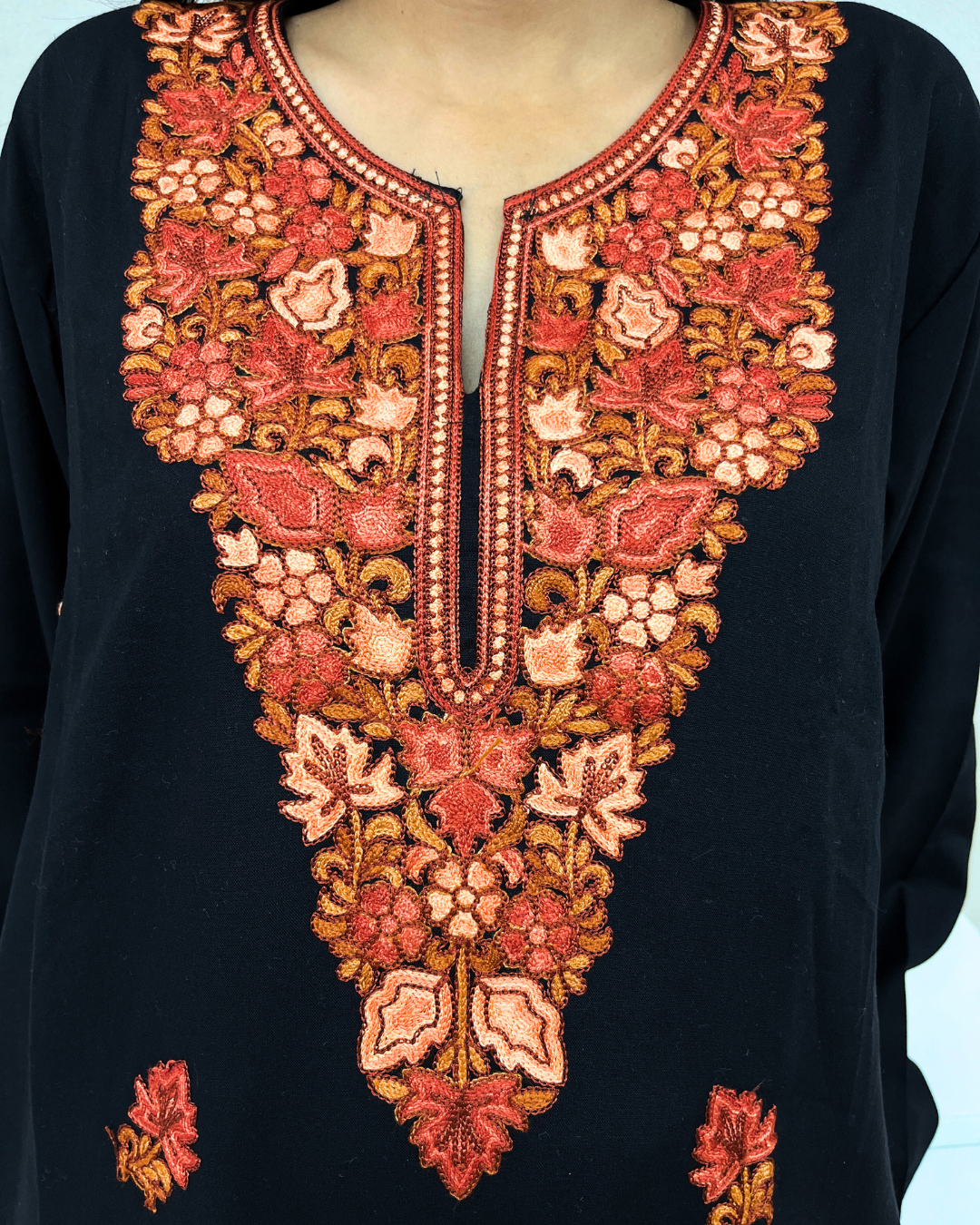 Naariy black embroidered thread work cotton kurti