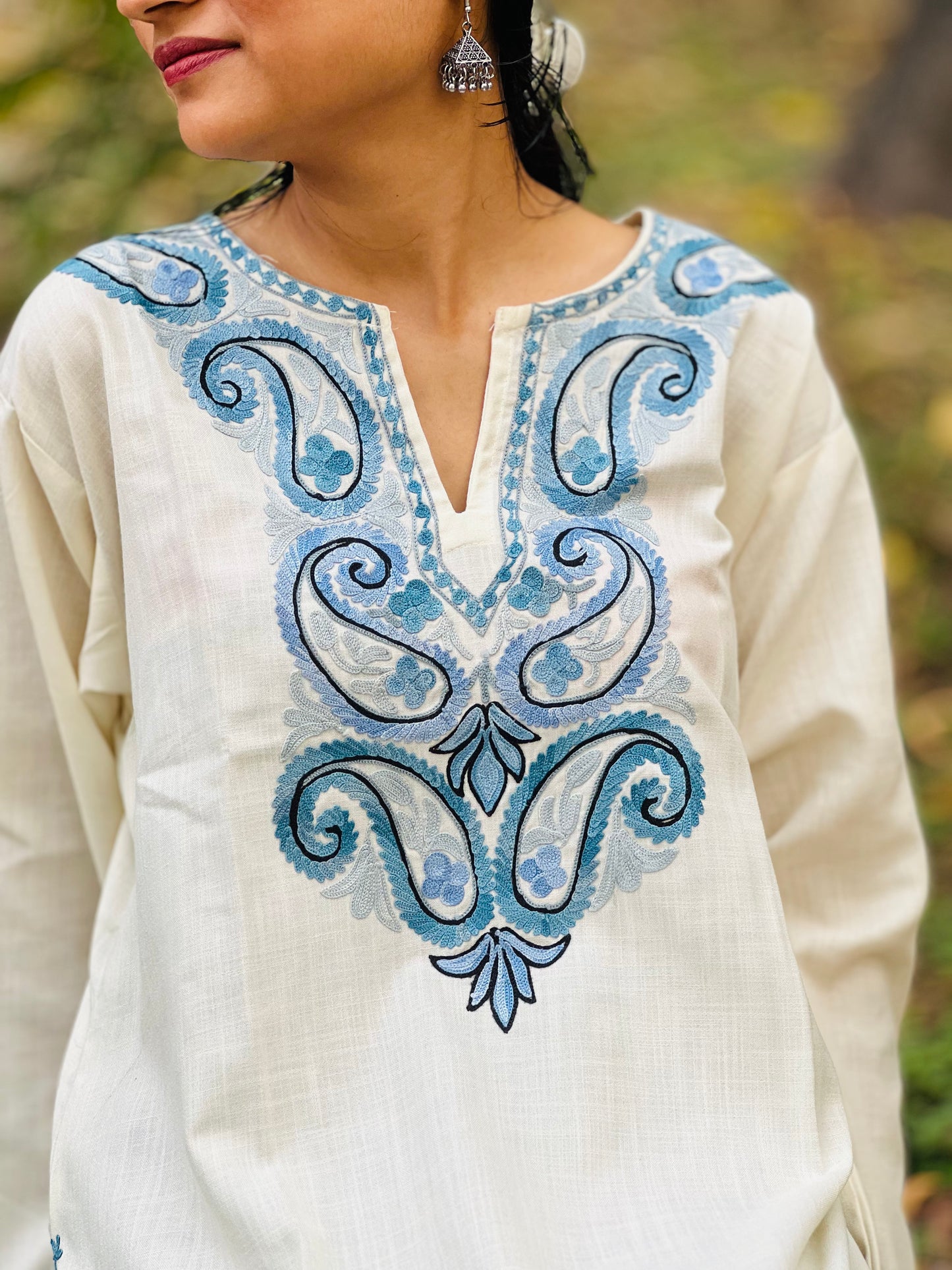 Off White With Blue Embroidered Thread Work Cotton Straight Kurti For Women