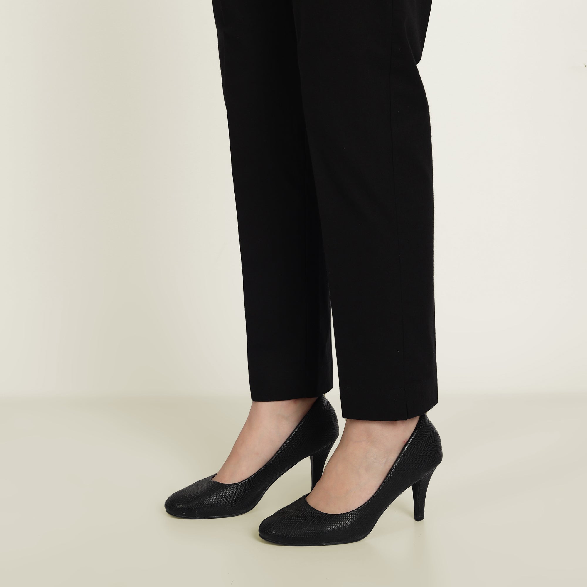 Women Black & Beige Cotton Pants