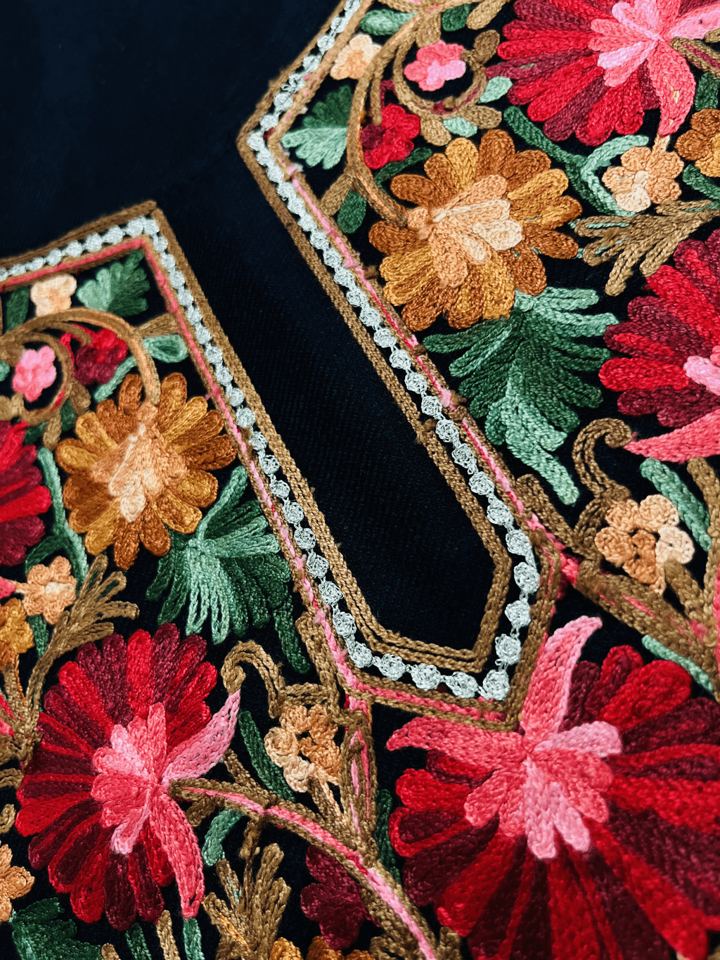 Black and Red Floral Aari–Tilla Embroidered Kashmiri Pheran