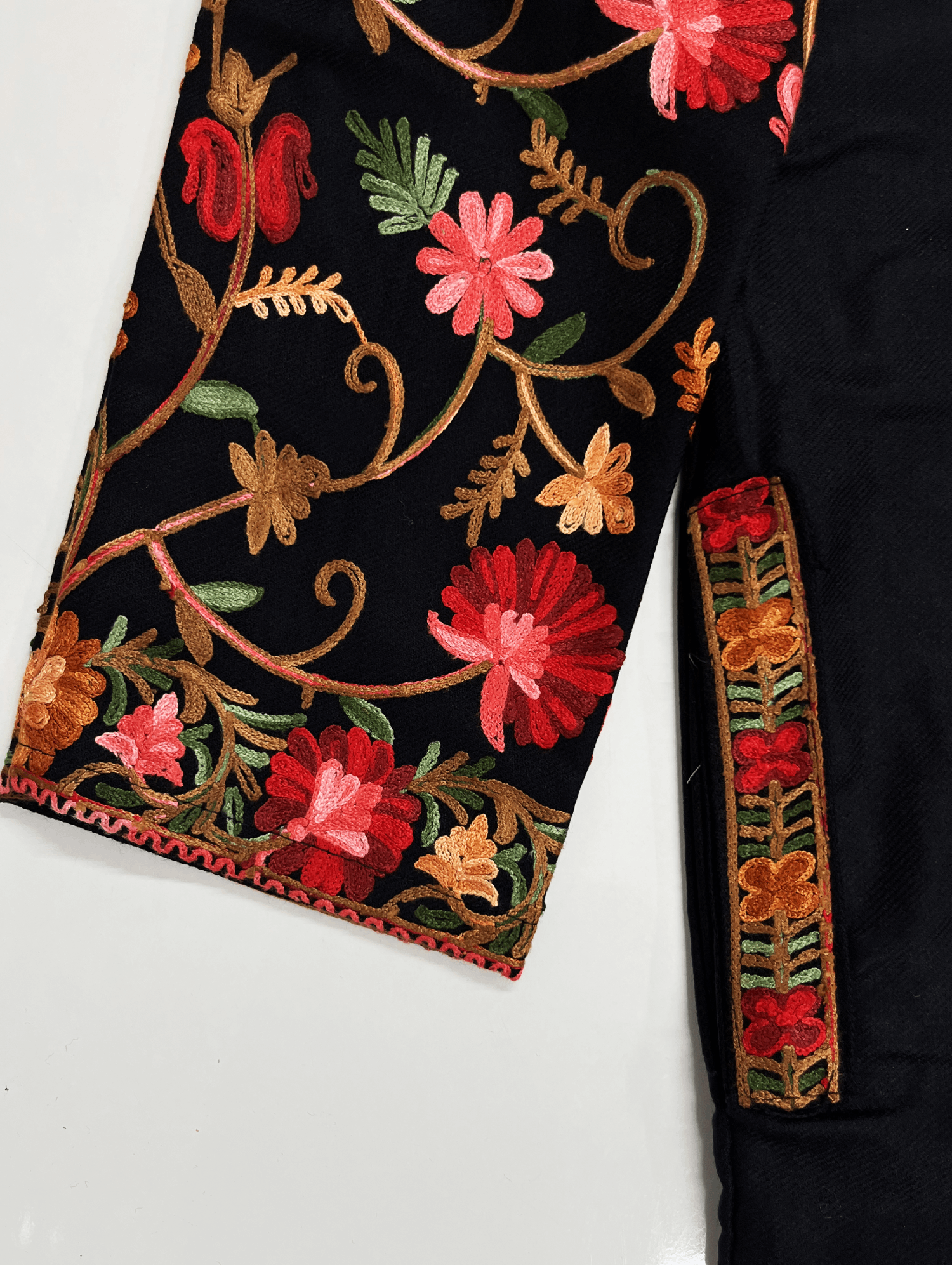 Black and Red Floral Aari–Tilla Embroidered Kashmiri Pheran