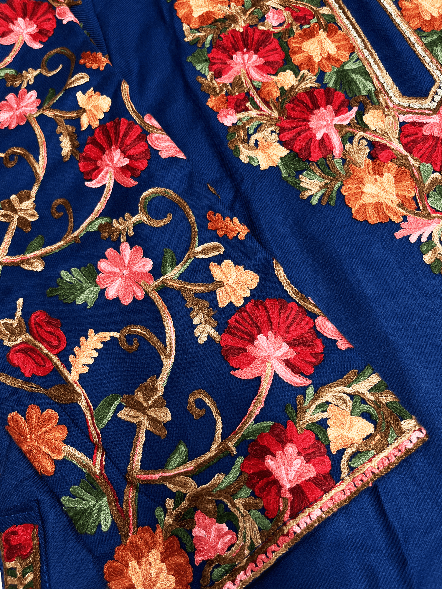 Blue Floral Aari-Tilla Embroidered Kashmiri Pheran