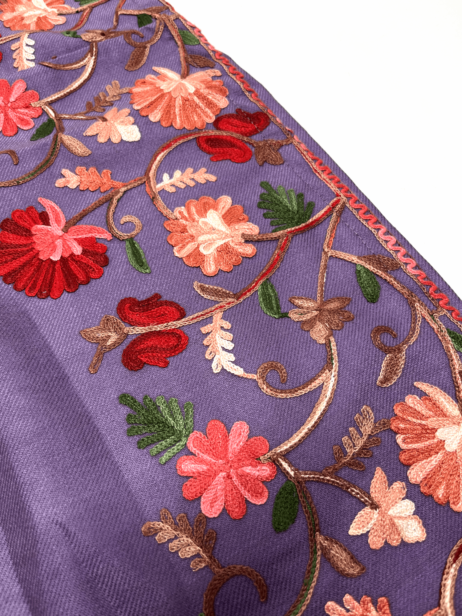 Dusty Purple Floral Aari Embroidered Kashmiri Pheran