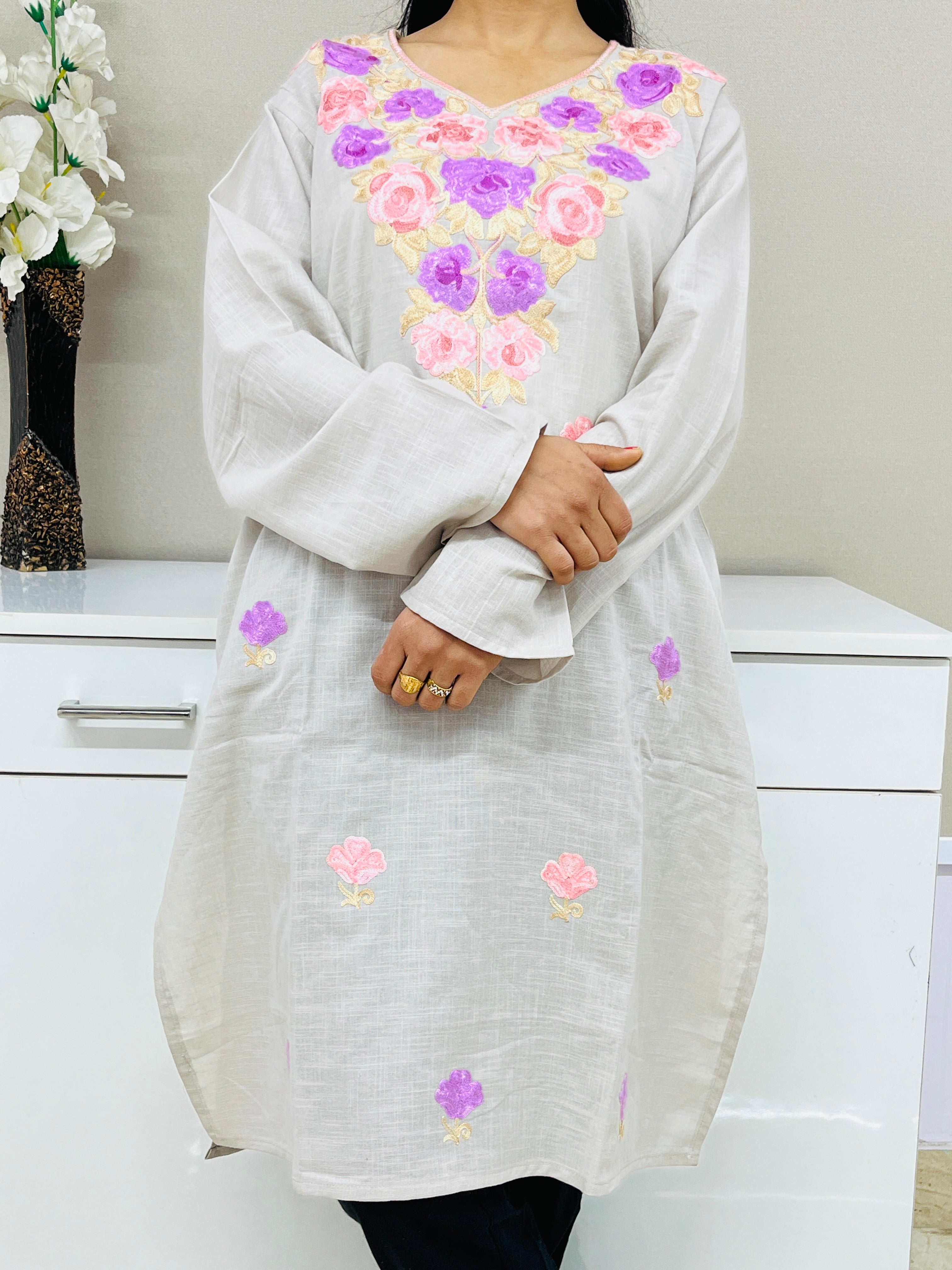 Grey With Pink Cotton Straight Kurti For Women
