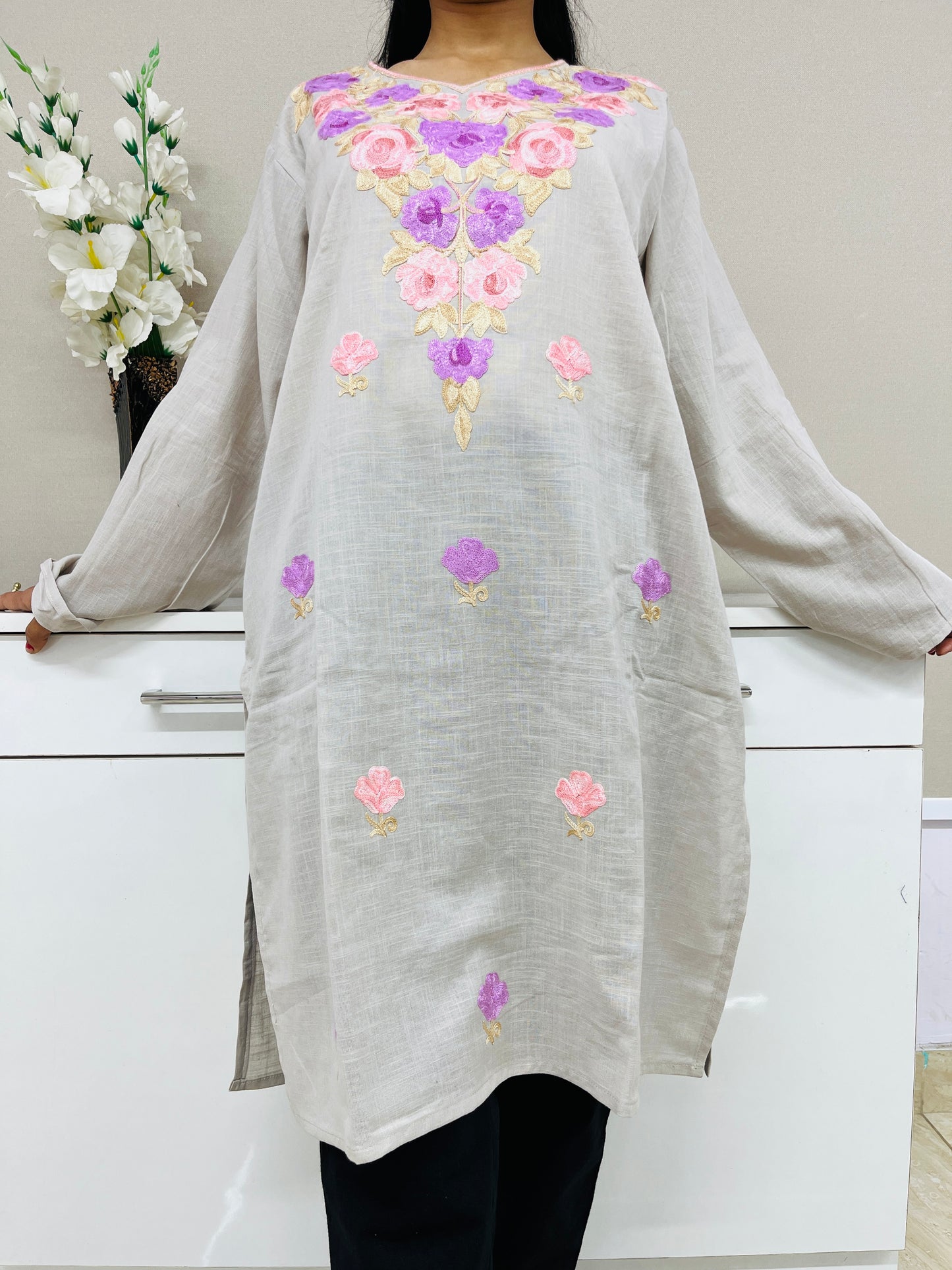 Grey With Pink Embroidered With Thread Work Cotton Straight Kuti For Women
