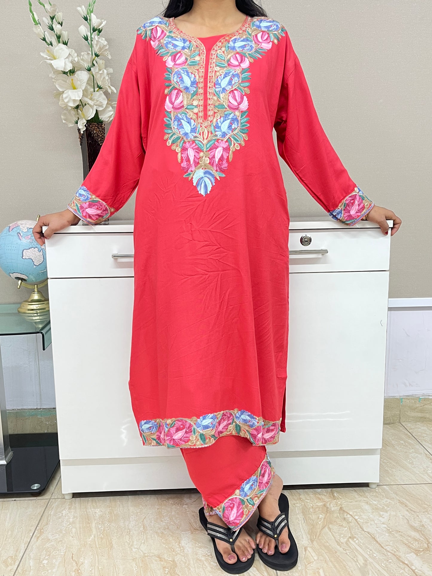 Naariy Multicolor Embroidered Rose Pink Rayon Co-ord Set