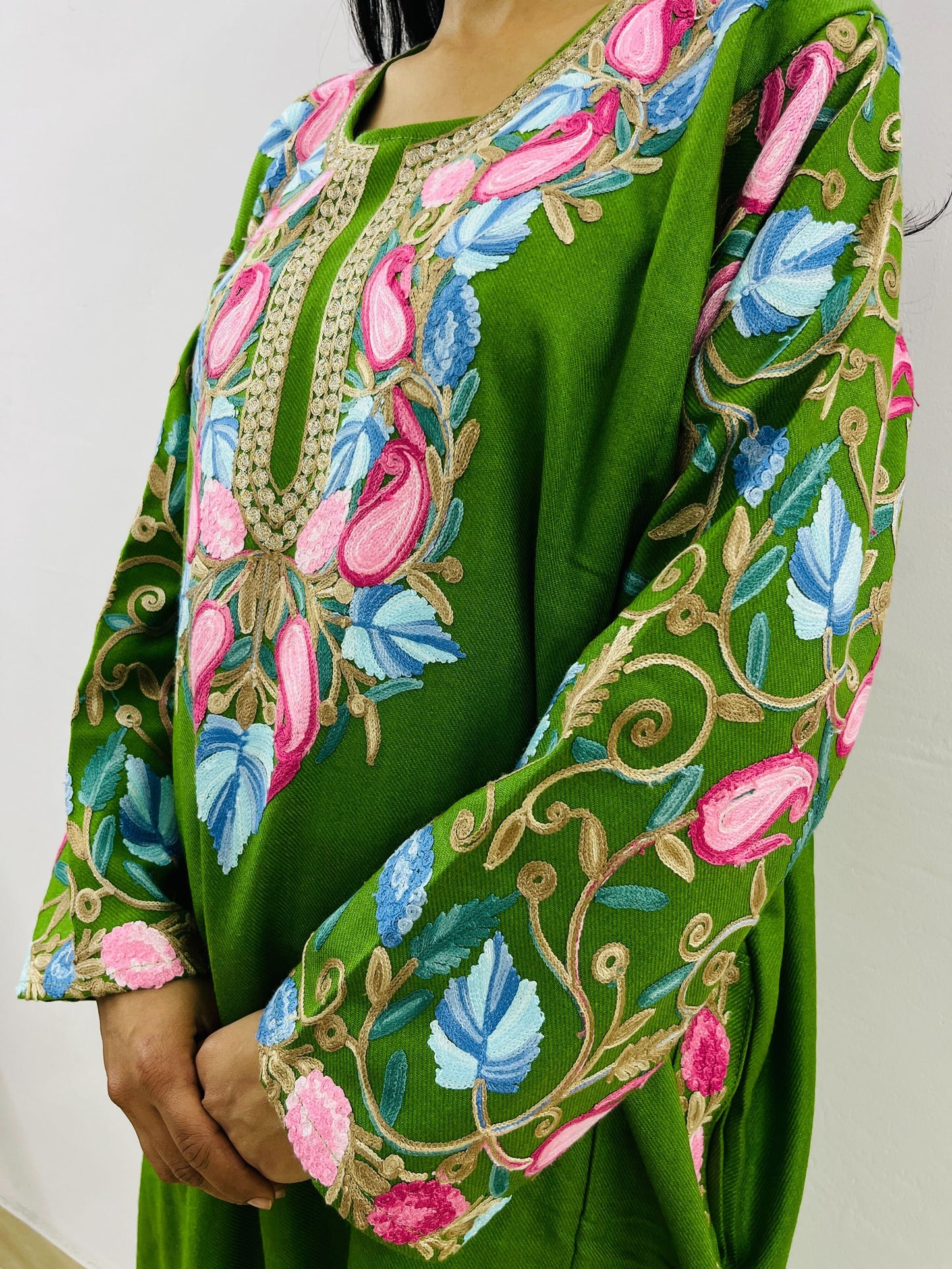 Green Arm Design Aari Embroidered Phiran