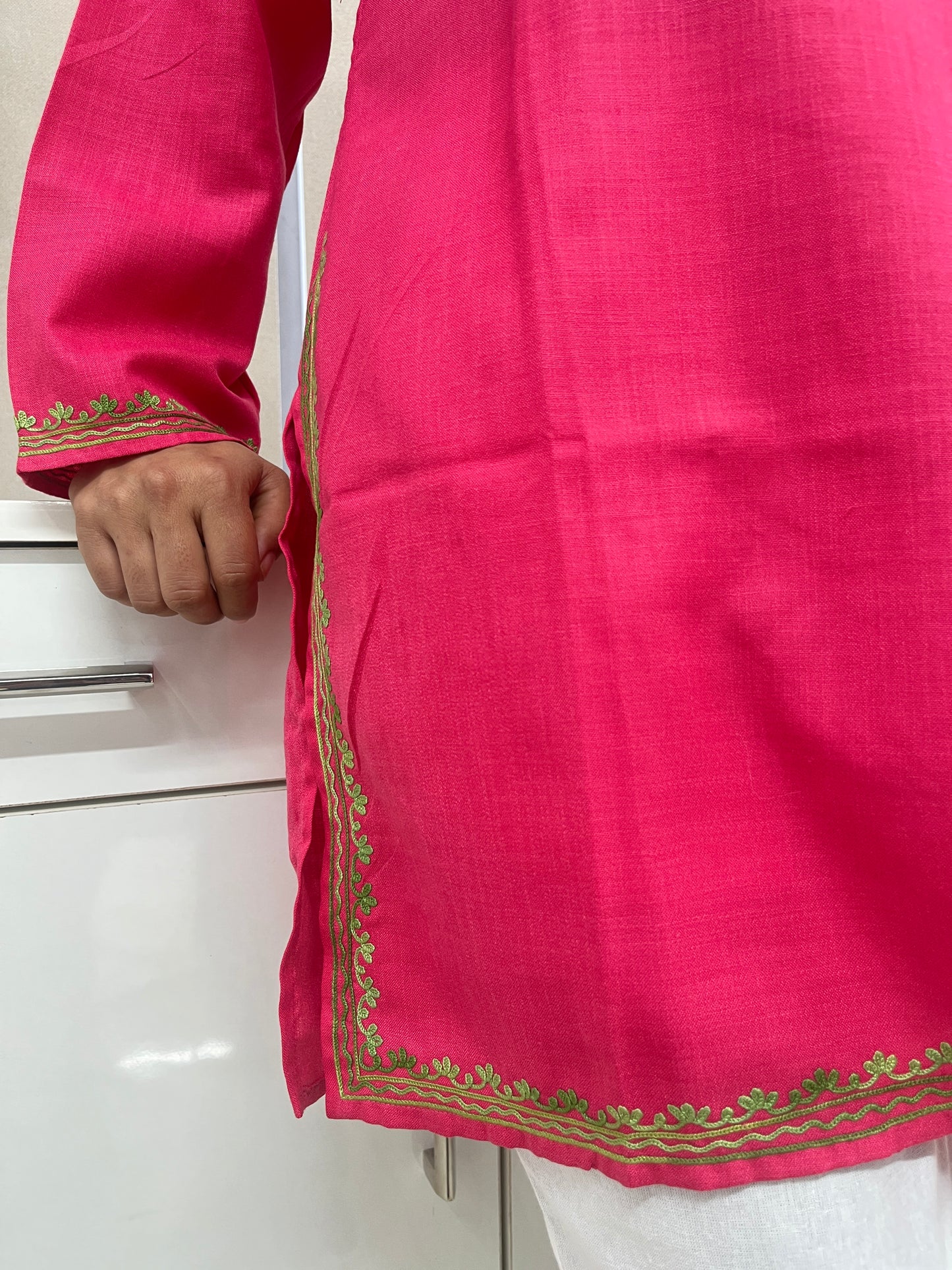 Naariy Pink with Green Embroidered Thread Work Cotton Straight Kurti