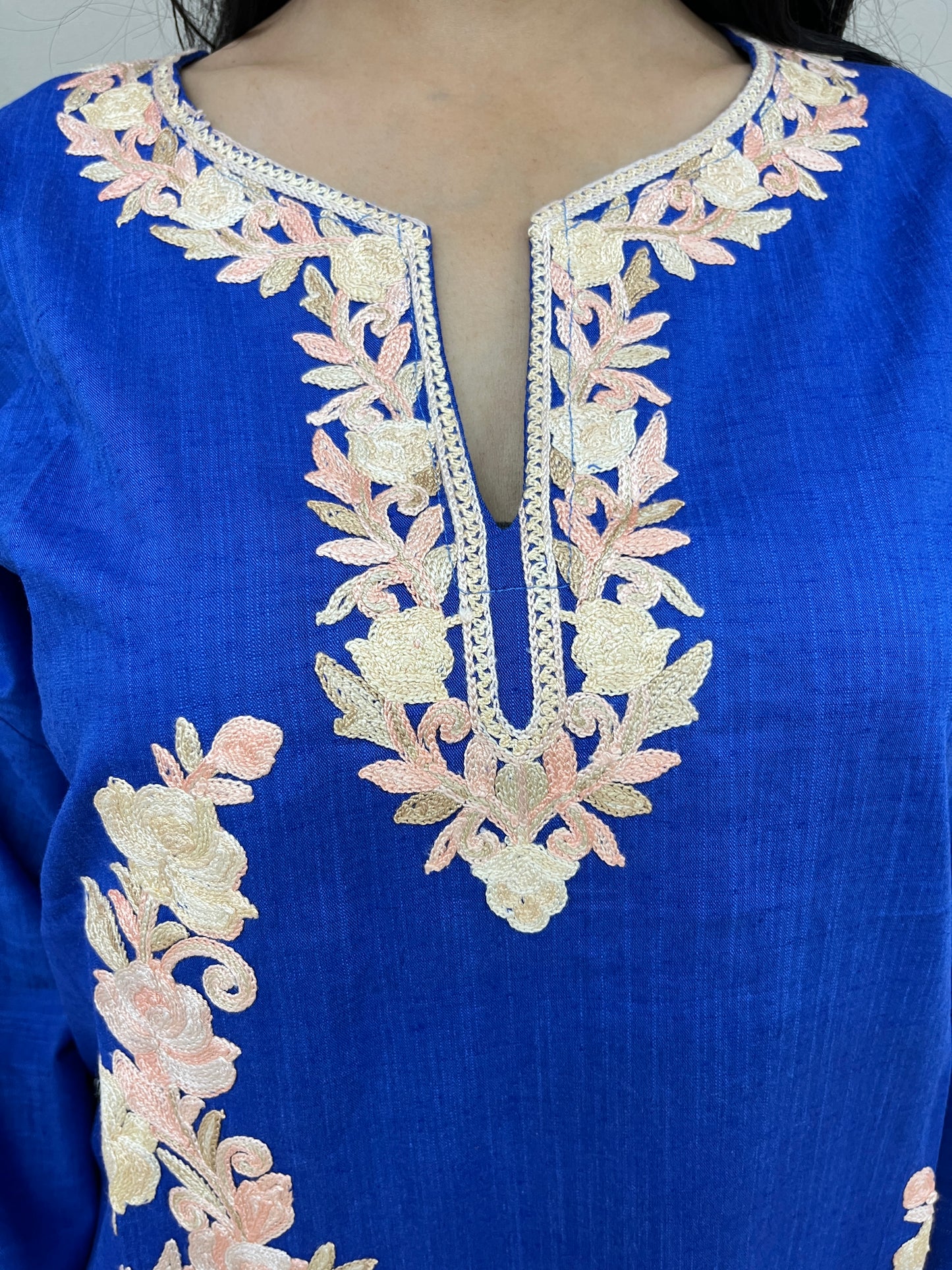 Naariy Blue with Beige Embroidered Thread Work Cotton Straight Kurti