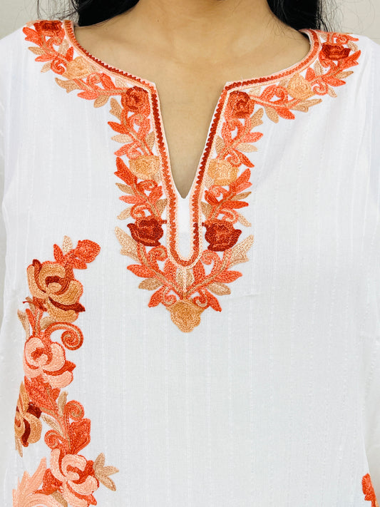 Naariy White With Orange Embroidered Thread Work Cotton Straight Kurti