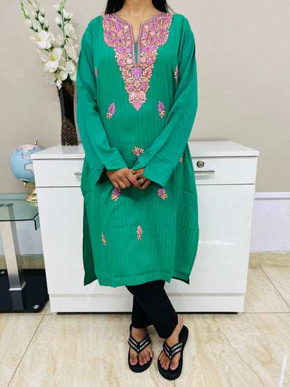 Naariy Green With Purple  Embroidered Thread Work Cotton Straight Kurti