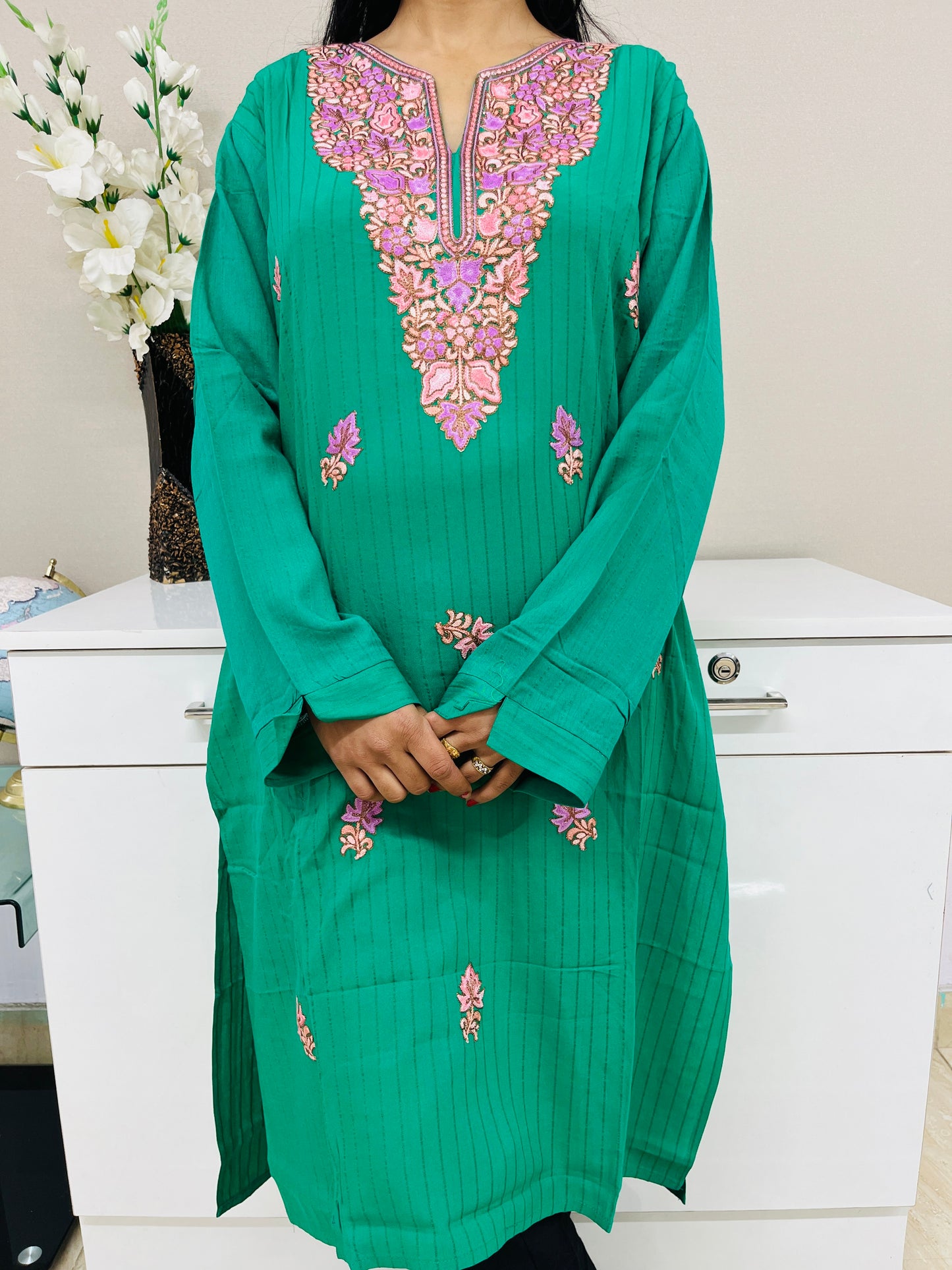 Naariy Green With Purple  Embroidered Thread Work Cotton Straight Kurti