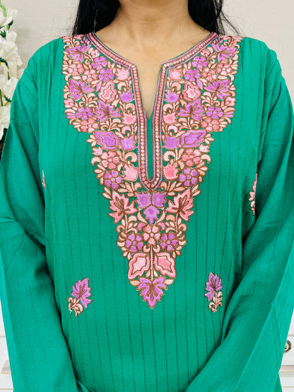 Naariy Green With Purple  Embroidered Thread Work Cotton Straight Kurti