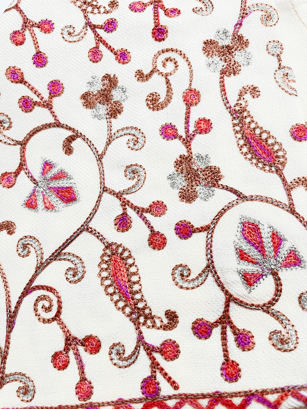 Ivory Aari –Tilla Embroidered Kashmiri Pheran