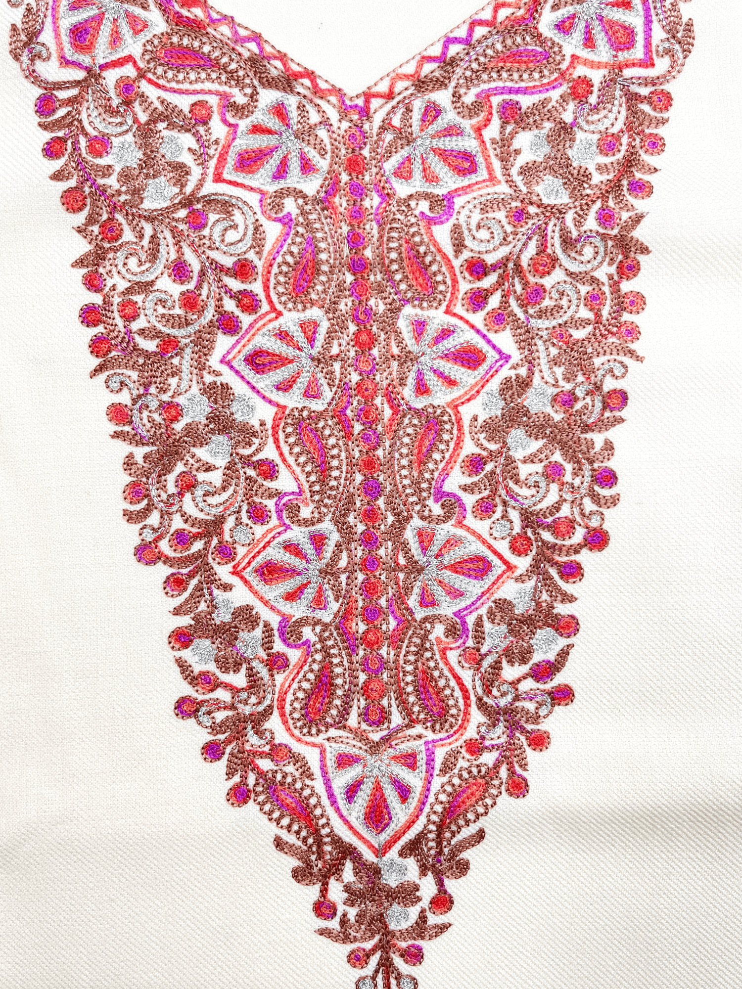 Ivory Aari –Tilla Embroidered Kashmiri Pheran