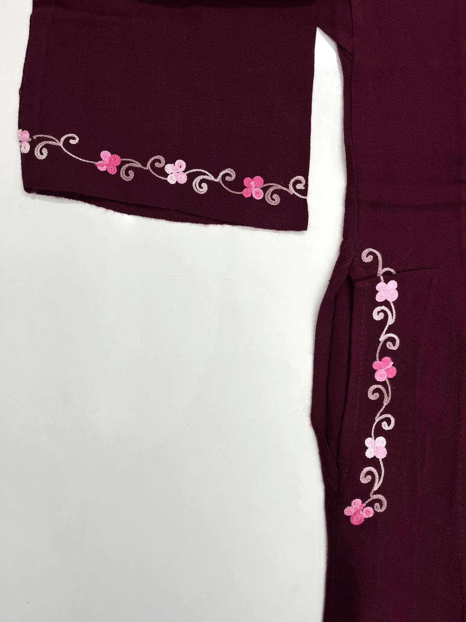 Maroon Floral Aari Embroidered Kashmiri Pheran