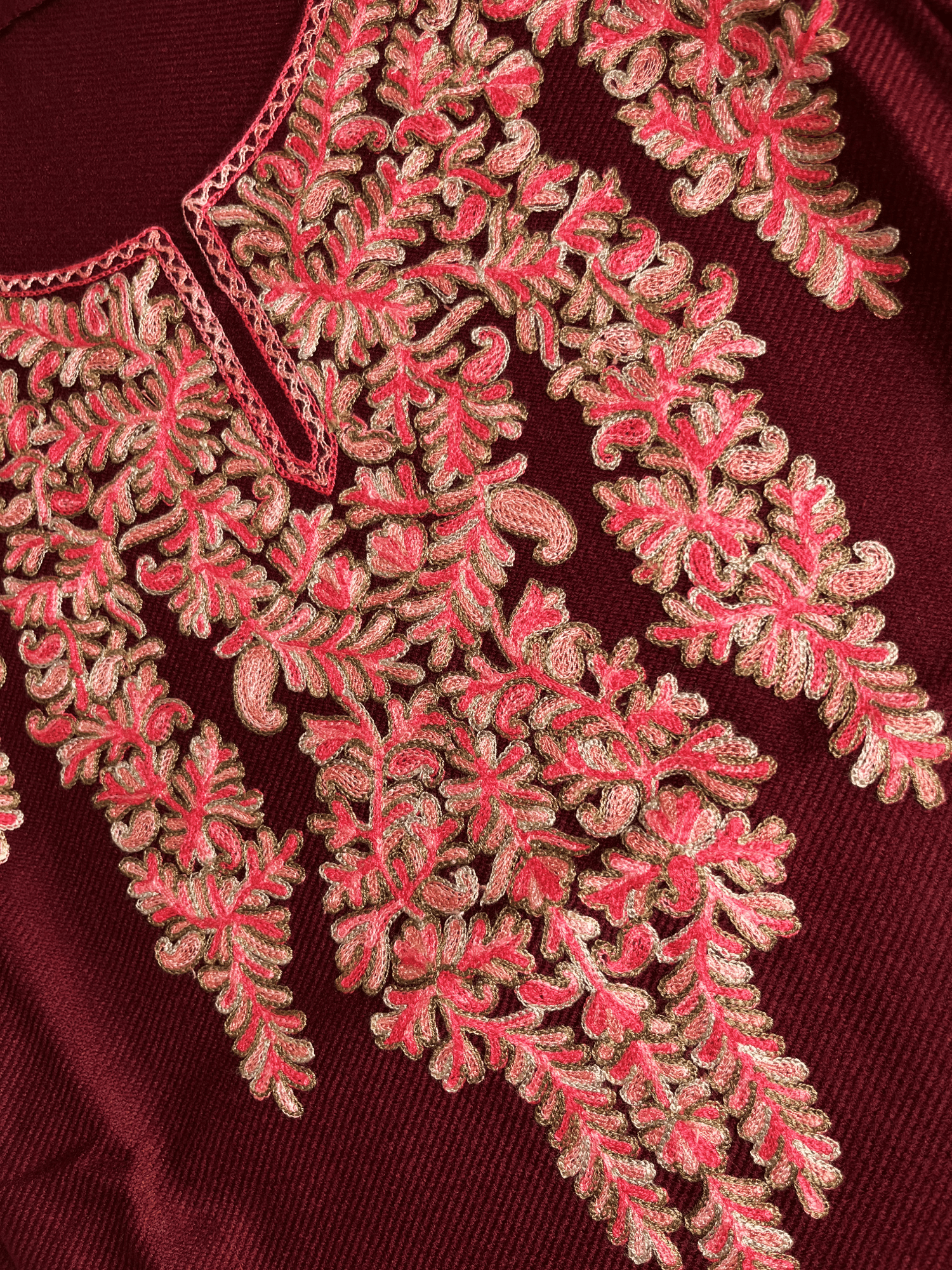 Mehr-e-Gul Maroon Aari Embroidered Kashmiri Pheran