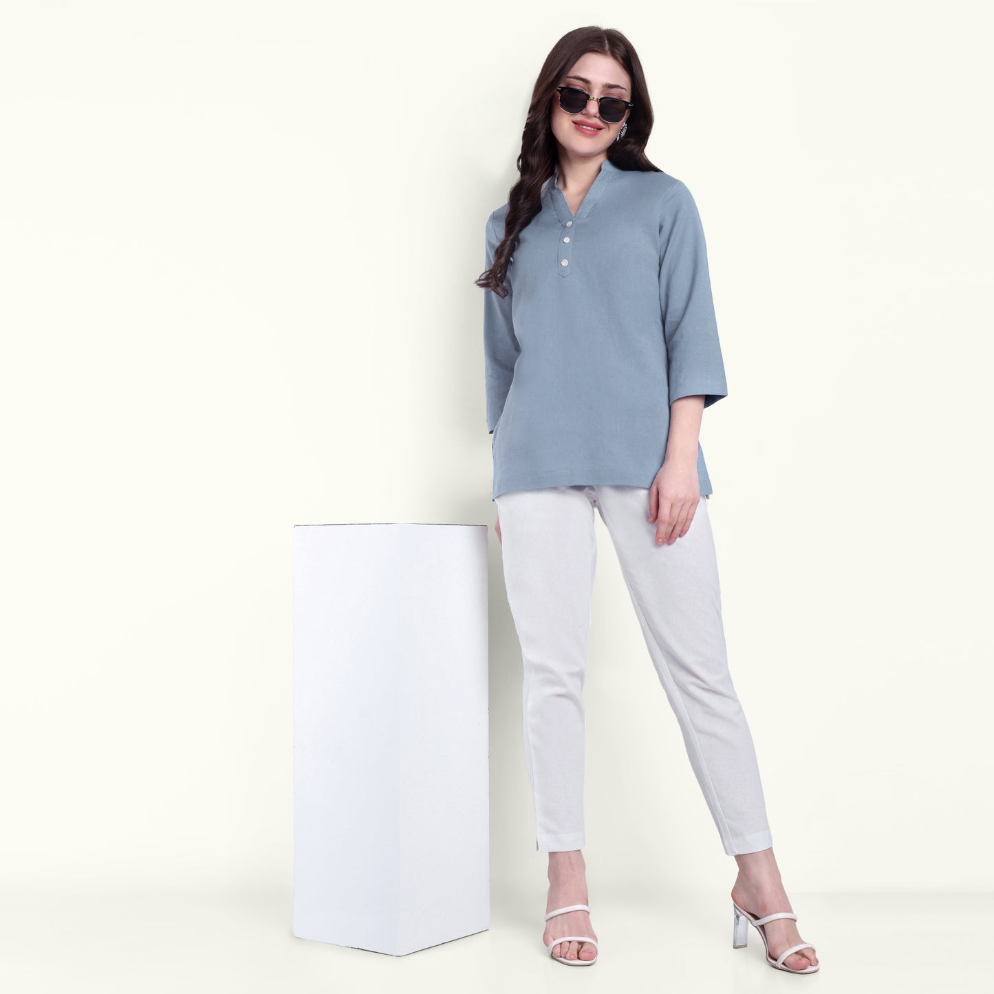 Naariy English Blue Airy Linen Short Kurti With Stylish Look