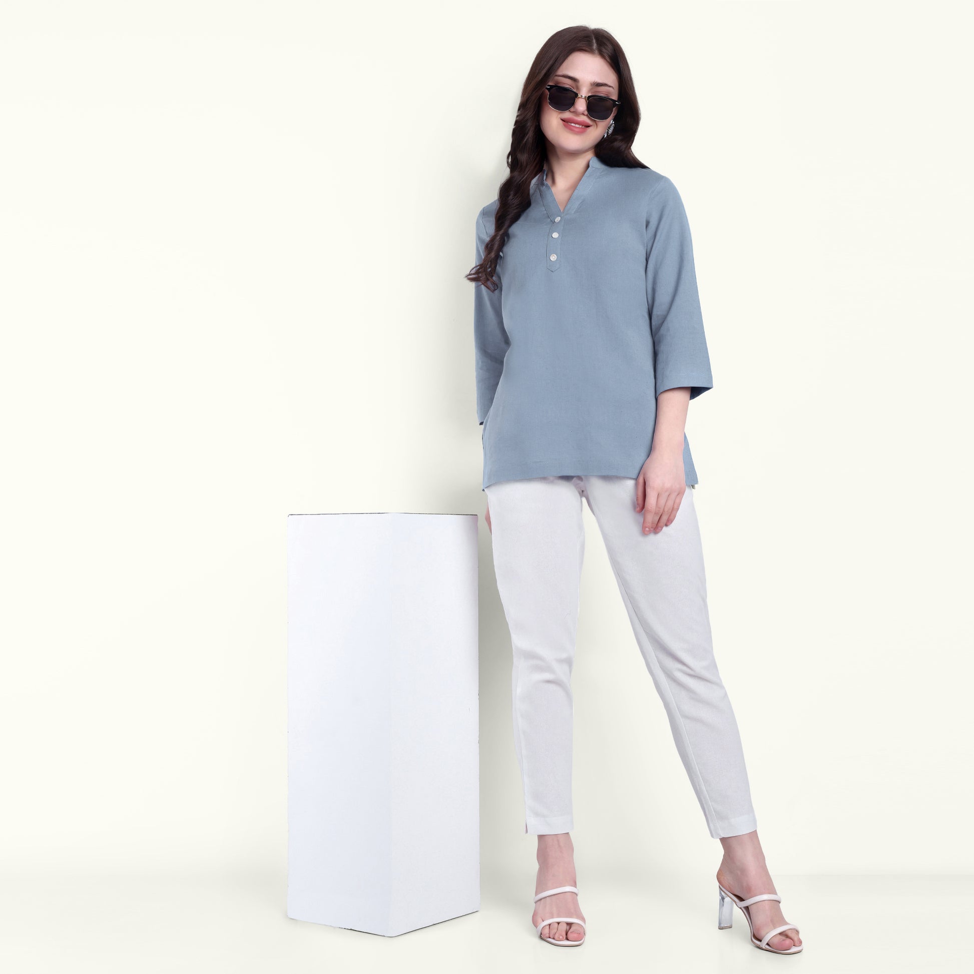 Naariy English Blue Airy Linen Short Kurti With Stylish Look
