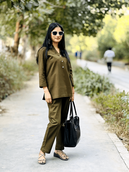 Naariy Olive Green Airy Linen Short Kurti For Women