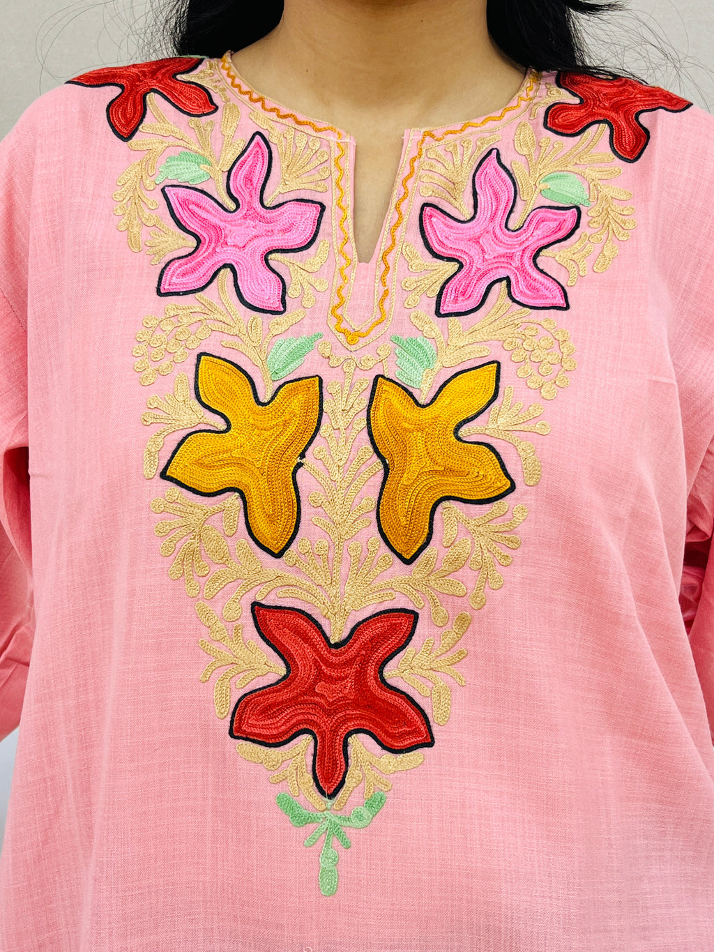Naariy Peach Embroidered Cotton Straight Kurti 