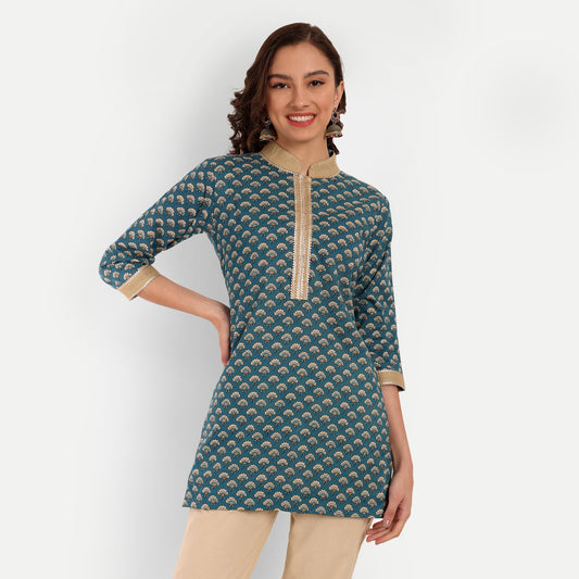 Naariy Teal Blue Floral Printed Straight Cotton Tunic