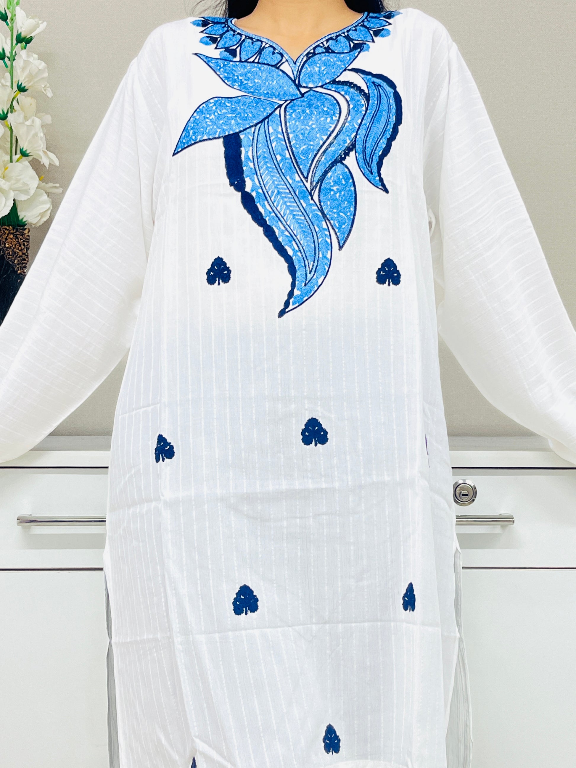 Naariy White With Blue Embroidered Cotton Straight Kurti