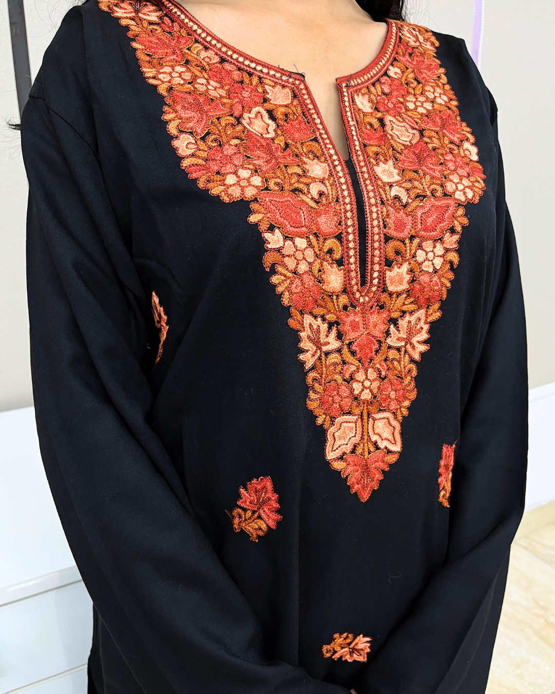 Naariy black embroidered cotton kurti