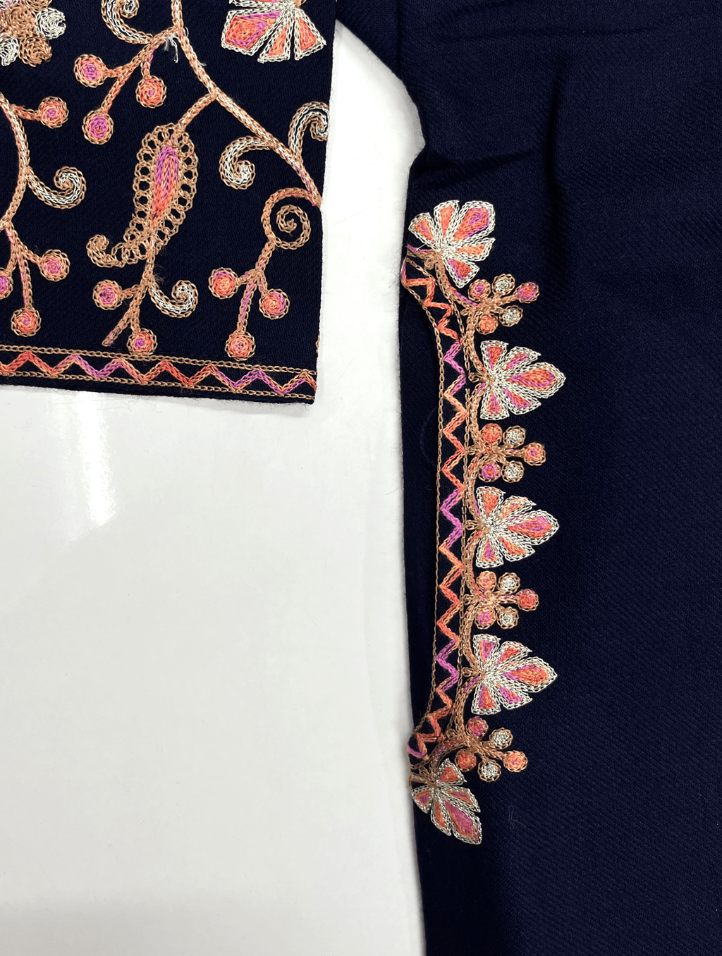 Navy Blue Aari–Tilla Embroidered Kashmiri Pheran