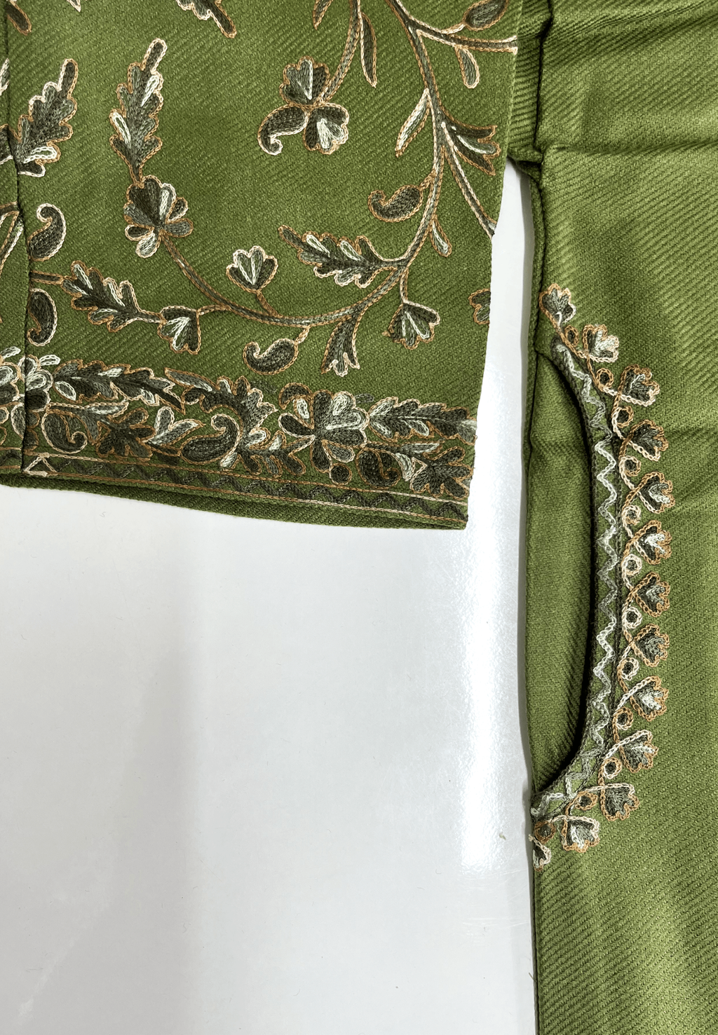 Olive Noor Aari-Embroidered Kashmiri Pheran