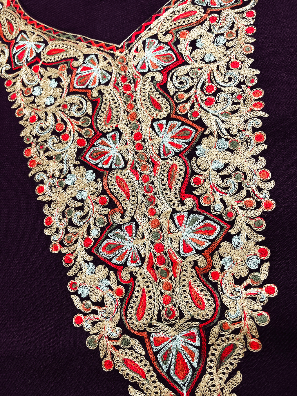 Wine Aari–Tilla Embroidered Kashmiri Pheran