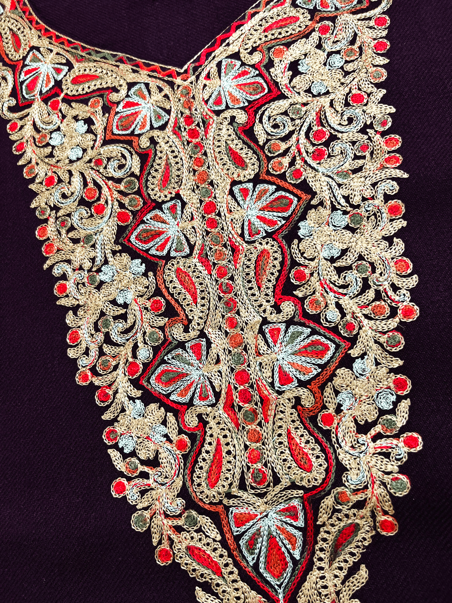 Wine Aari–Tilla Embroidered Kashmiri Pheran