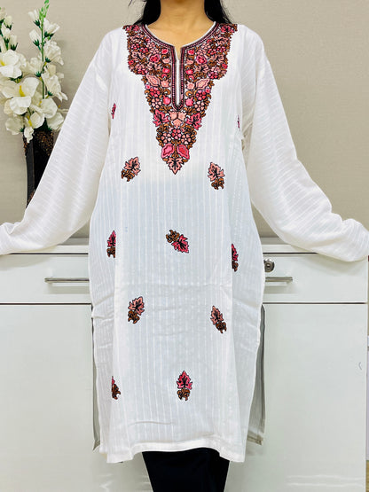 Naariy Pink Embroidered Thread Work White Cotton Straight Kurti