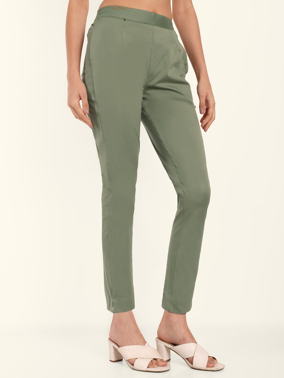 Women Solid Pista Green Comfort Fit Cotton Pants