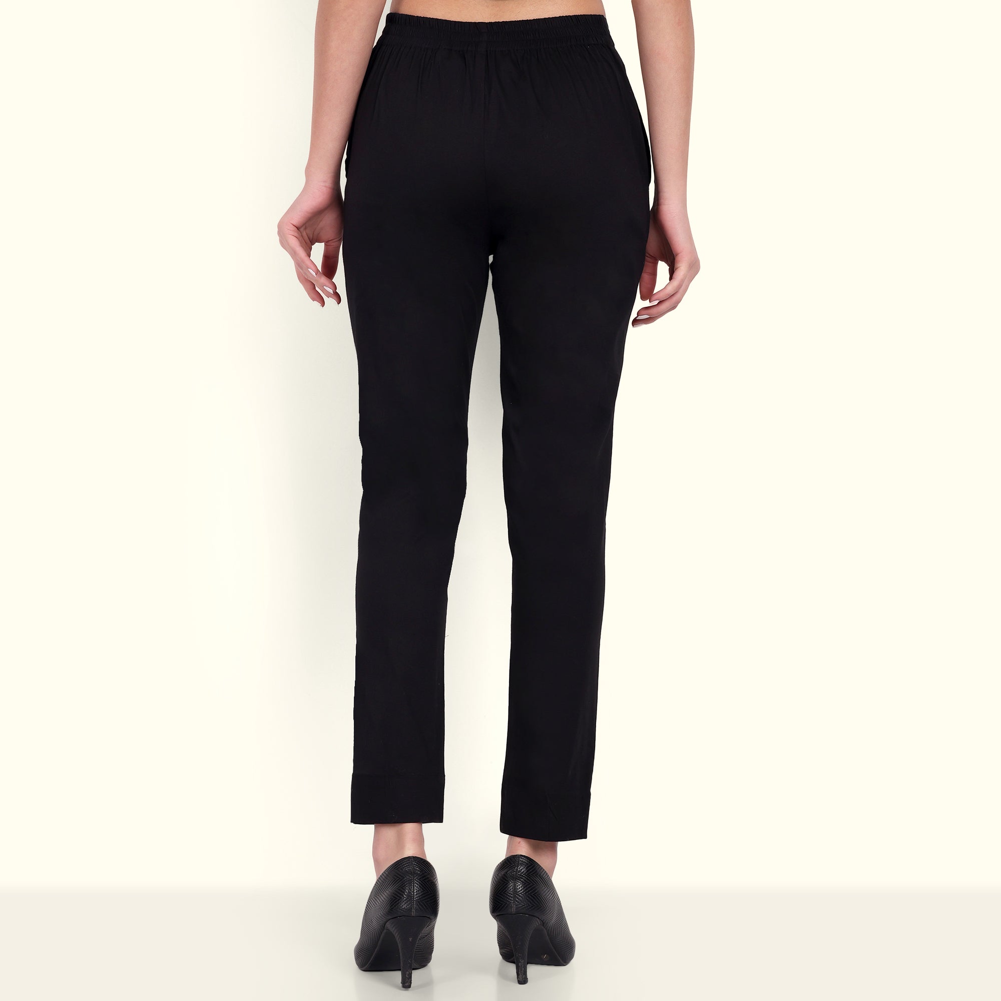 Naariy Black Stretchable Cotton Pant