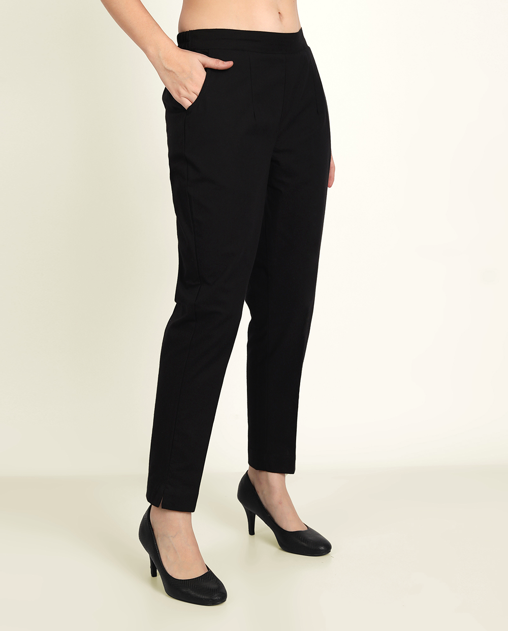 Black Solid Women Regular Fit Cotton Trouser