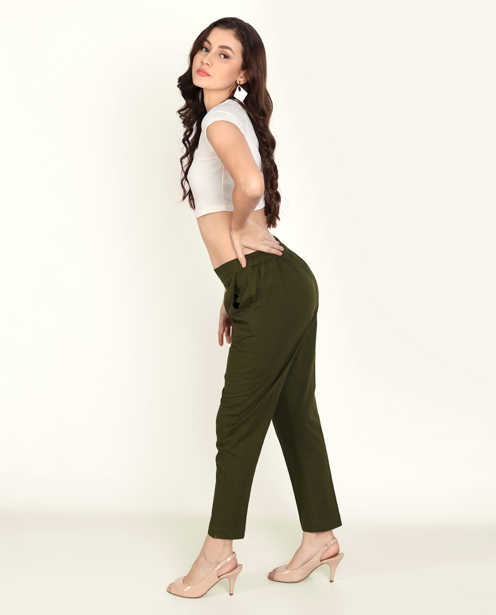 Naariy Olive Green Solid Women Regular Fit Cotton Trouser With Comfort For Women