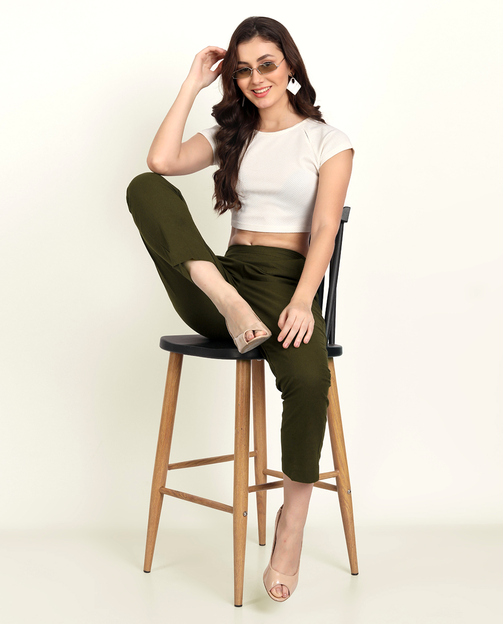 Naariy Olive Green Solid Women Regular Fit Cotton Trouser With Comfort & Stylish