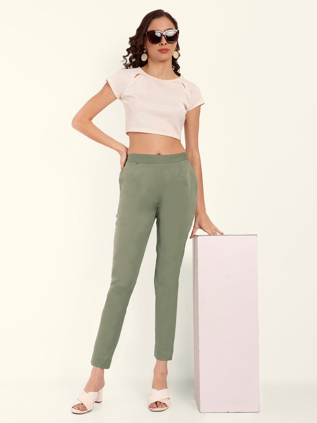 Naariy Pista Green Stretchable Cotton Pant With Comfort For Women